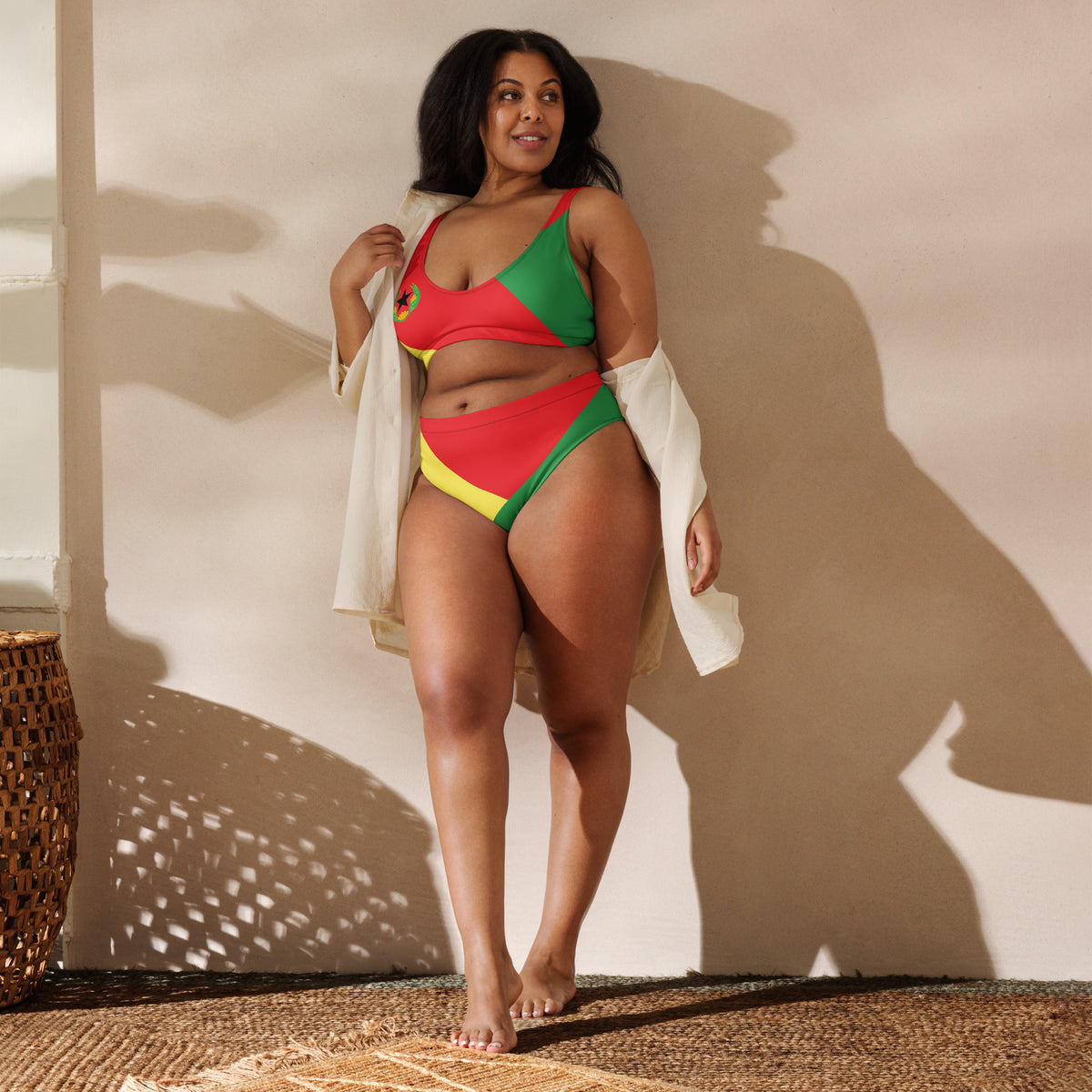 CvLs OF high-waisted bikini