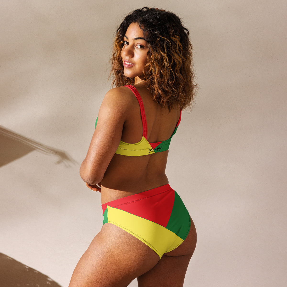 CvLs OF high-waisted bikini